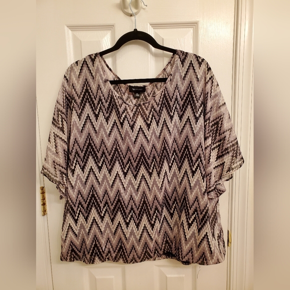 AB Studio Metallic Top with Built-in Tank XL - Picture 9 of 12